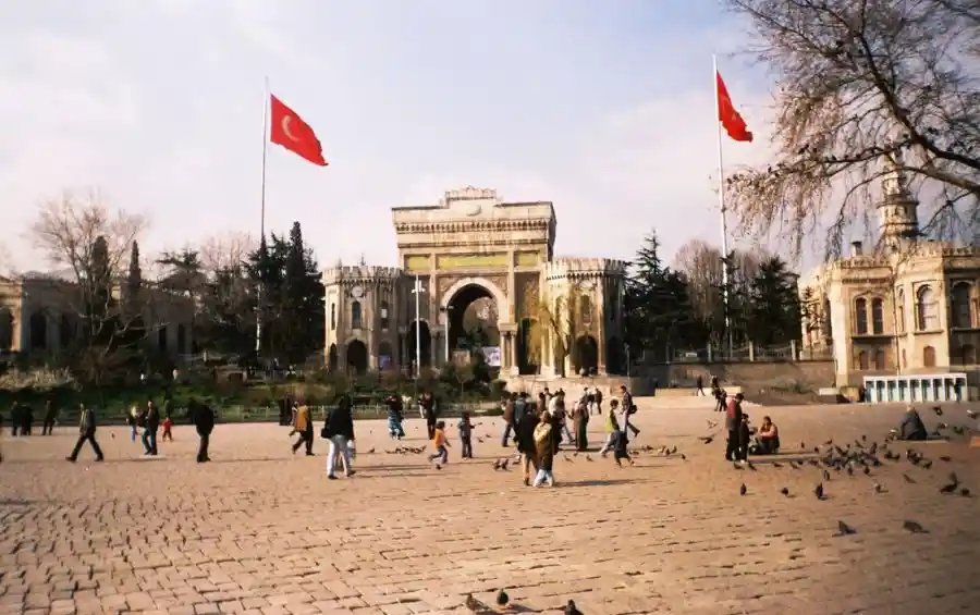 بوابة جامعة إسطنبول للطلاب المغاربة الباحثين عن الدراسة في تركيا